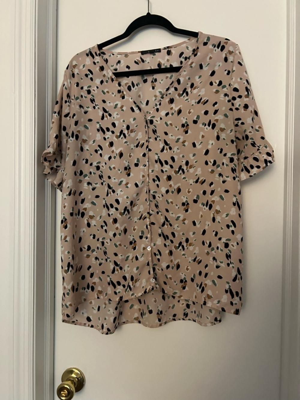 West Kei Beige Short Sleeve Printed Button-Front Blouse